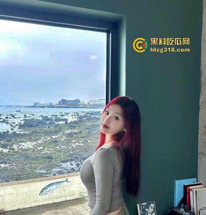 杭州师范大学巨乳学妹【林澄澄】微胖小母狗，年纪不大，骚逼雀黑堪比新西兰乌金鲍，不知道有多少人操过！-6