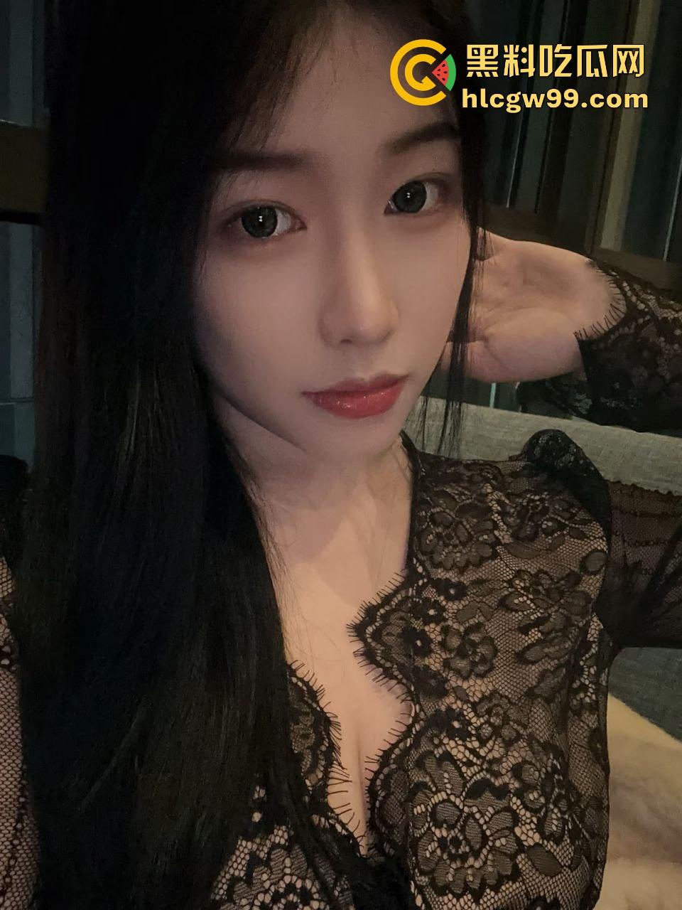 约炮大神真实约操  长沙天心区八字奶骚鸡『林思雅』验货发自拍展示极品大雷淫荡舔奶头！独家流出！-3