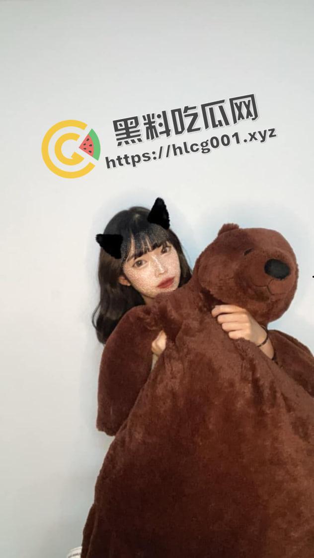 贵州职业技术学院翘臀精神小妹 极品炮架 后入狂喷 这怕不是属水枪的  做爱视频被前男友流出-3