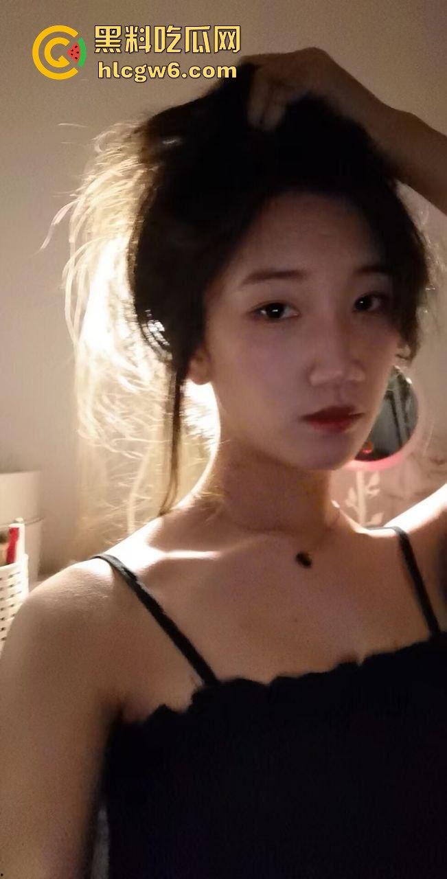 浙江温州老哥和二婚小娇妻性福日常曝光，姿势全解锁，小娇妻满足一切癖好，老哥感叹健身才能让你天天干到爽！-5