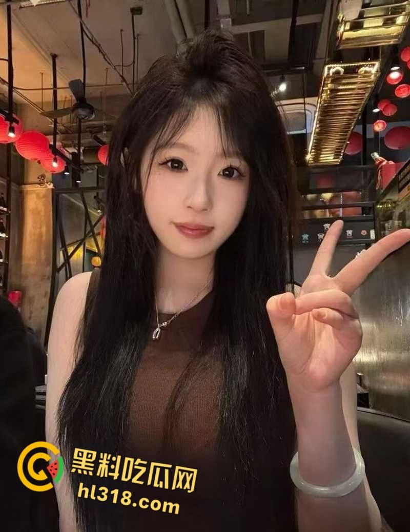 哈尔滨精神小妹【王相淼】，裸贷跑路反骗贷款公司，按摩器跳蛋双重自慰，竟爽到高潮抽搐不止！-4
