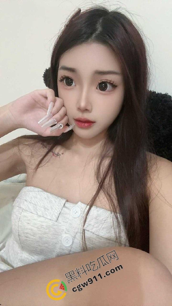 抖音网红【柠檬】的性爱视频流出！骚穴狂迎猛棒，前男友和兄弟疯狂3P，性感火辣身材，让你喷鼻血-6