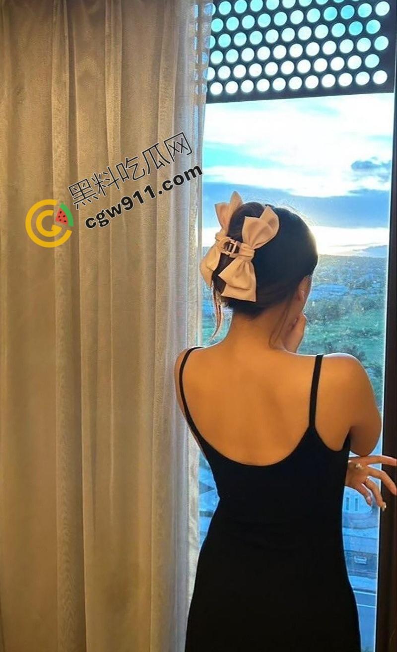 抖音网红【柠檬】的性爱视频流出！骚穴狂迎猛棒，前男友和兄弟疯狂3P，性感火辣身材，让你喷鼻血-15