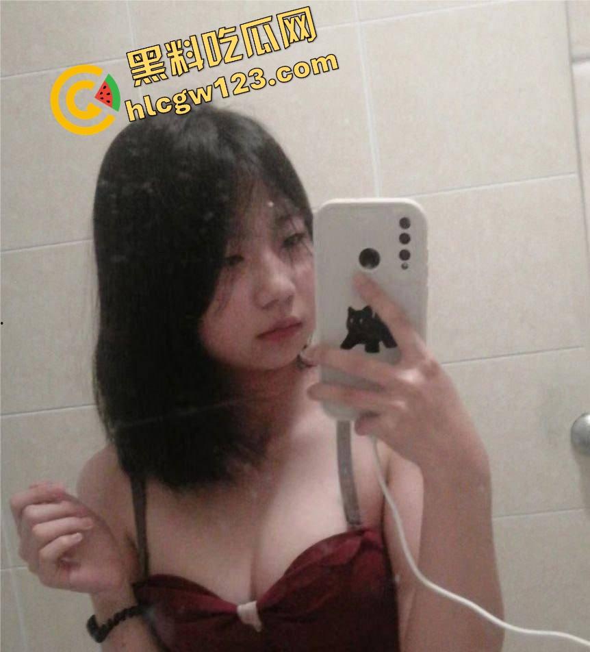 四川绵阳JK前女友私密片曝光『王涵宣』反差骚到爆，蜡烛皮鞭震动棒调教成精，淫叫像唱戏！-4