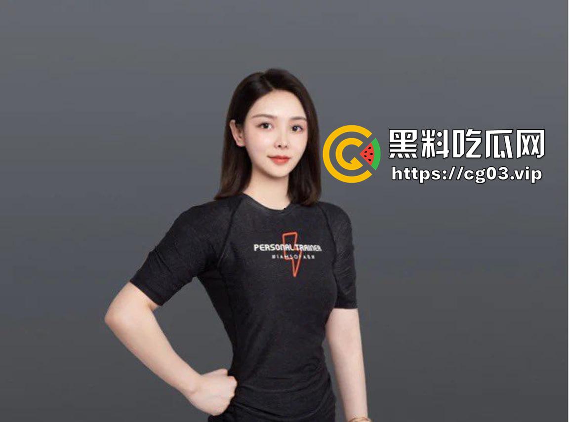 南京乐刻健身私教李安琪 专找有钱老头绿男朋友 手机里放满跟别人的做爱视频-1