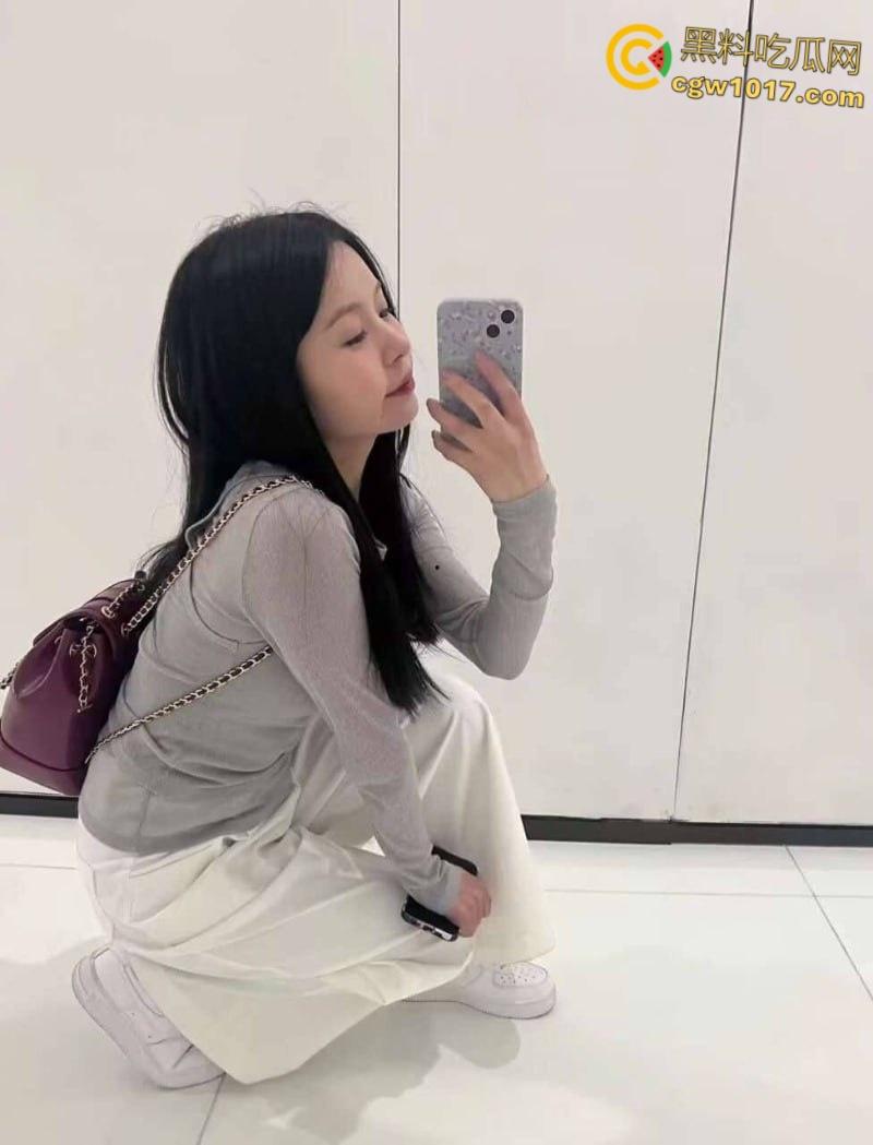 富二代约炮大神【fkabuto】，约操西安音乐学院气质尤物，露脸口交一脸骚样，蒙眼调教 无套爆操白浆四溢！-1