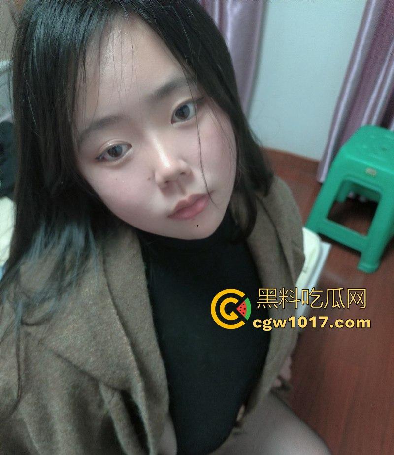 常州淫荡人妻【李玮婷】母狗调教视频曝光，公园漏出骚穴尿尿，无套后入深插子宫，熟女反差母狗姿态彻底释放！-2