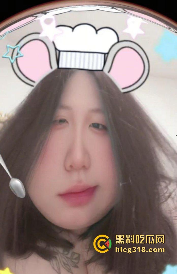 浙江金华韩小骚货【林依依】抖音【超想吃芋泥诶】自慰视频曝光，童颜巨乳自慰骚穴白浆拉丝极为骚浪！-6