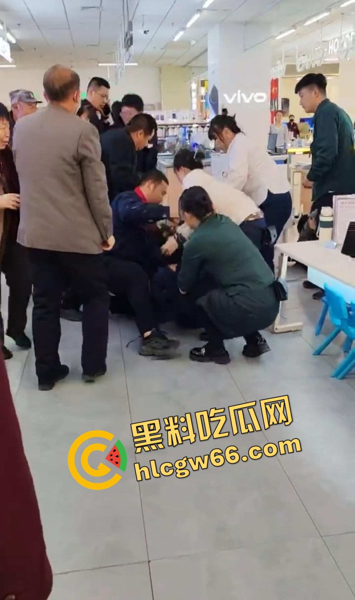 郑口信誉楼金逼事件刷屏，老凤祥主任当小三，一炮一万？原配GPS监听全程，宾馆淫声浪语全曝光！-8