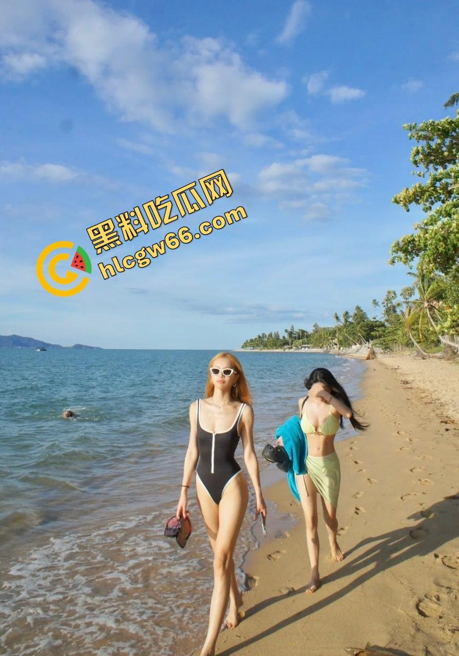 四川泸州双飞巅峰现场曝光，网红脸姐妹花主动献逼叠罗汉，一晚连干七次，猛男操疯成神！-1