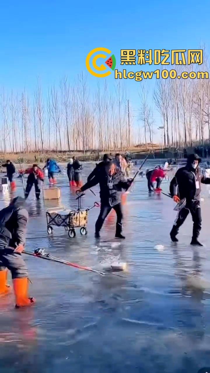 唐山玉田冰钓场惊爆巨祸！多人瞬间落水，冰面坍塌酿惨剧，生死瞬间引关注-4
