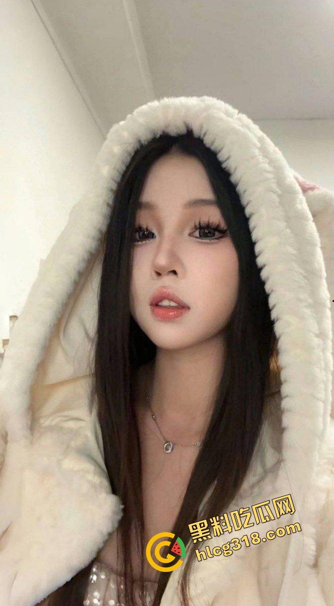 瓜友投稿分享约了个安徽师范大学嫩妹『孙西宓』不会吃鸡现场看黄片现学现用，这种女大学生真有这么好约？-4