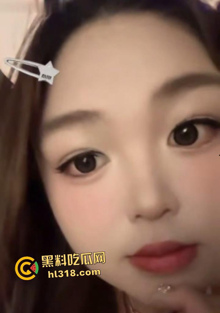 深圳人民医院为升职献BBW巨乳翘臀女友给骨科主任【龙厚清】儿子，可最后女友跑了，职位也没了！-1