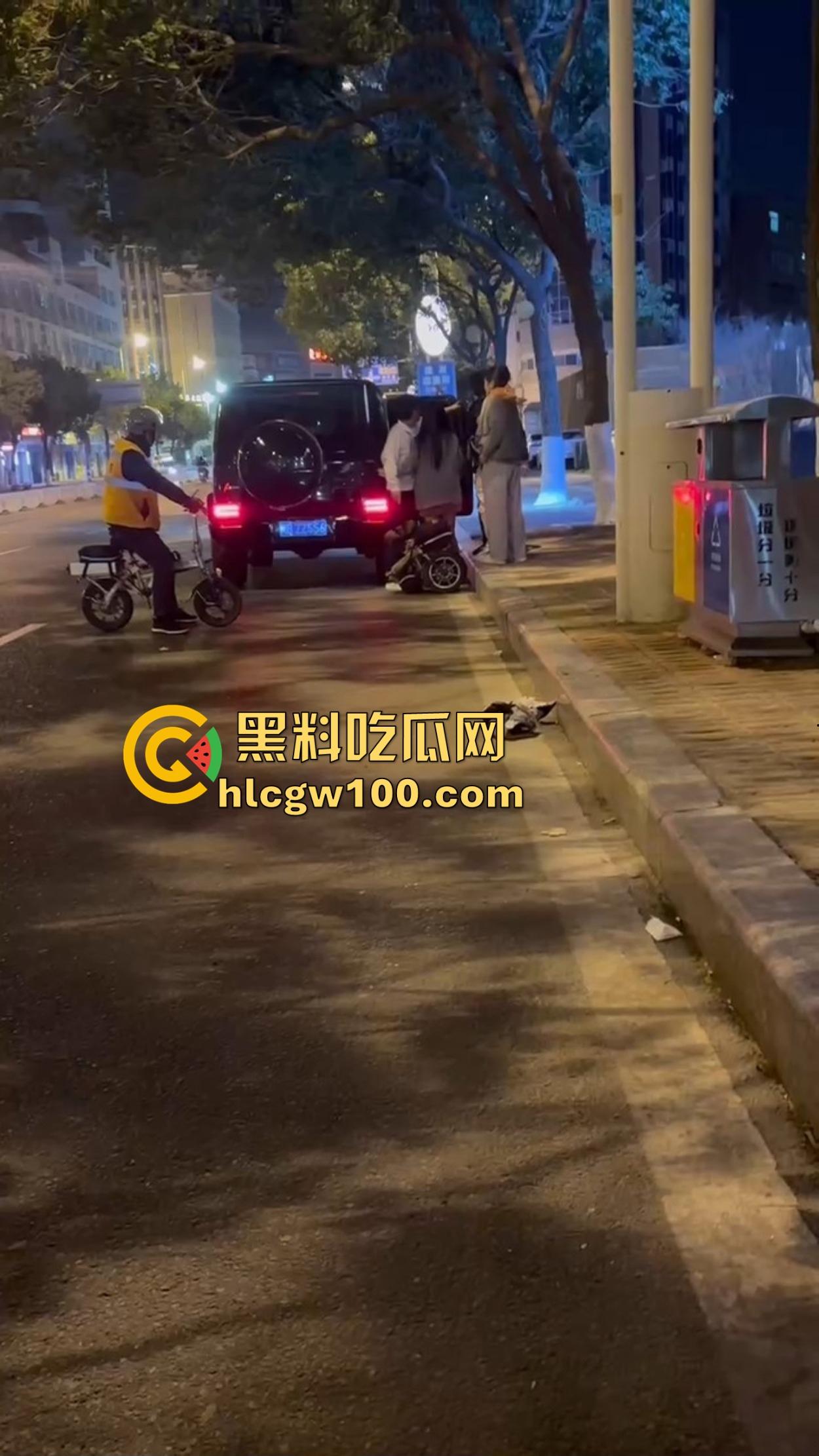 深圳街头大G车主醉汉闹事,嫌代驾收费贵,怒骂拳打不够还拿头盔爆扣,代驾被砸得怀疑人生!-1