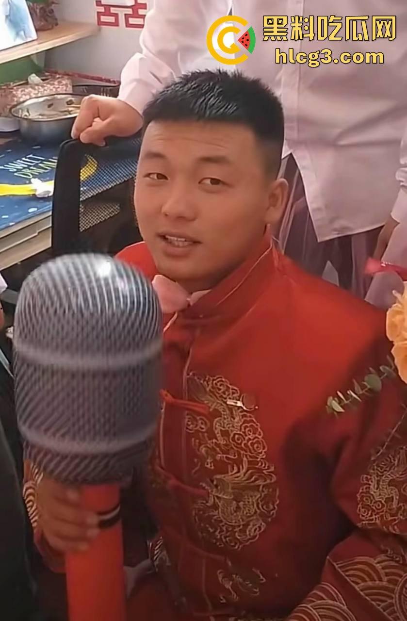 天下之大无奇不有啊！山西晋中抖音【果任儿】婆家人不给见孩子喝农药去世 丧礼办阴婚！-11