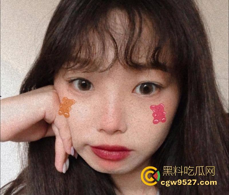 哈尔滨工业大学【张语莹】 私密视频遭前男友泄露，巨乳极品身材赤裸展现，双手揉捏乳浪翻滚，令人难以自持！-4