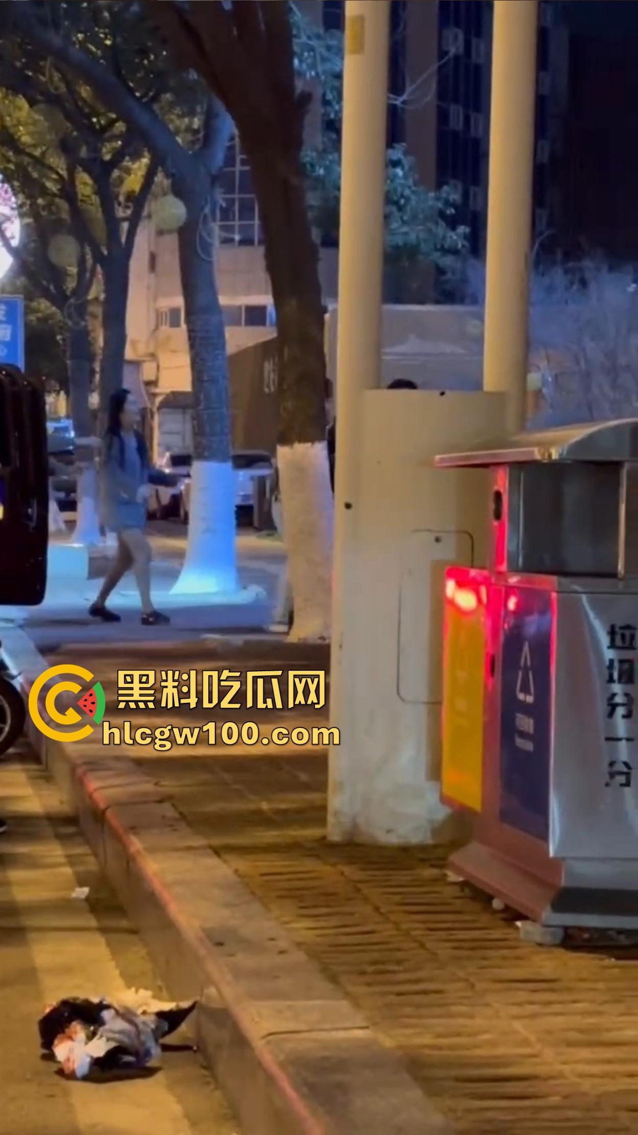 深圳街头大G车主醉汉闹事,嫌代驾收费贵,怒骂拳打不够还拿头盔爆扣,代驾被砸得怀疑人生!-8