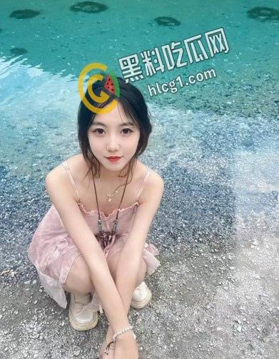 高端泄密流出反差婊极品顔值女神 姜瑜 人前女神 私下贱母狗跪舔屁眼 沦为了富二代男友的性玩物-7