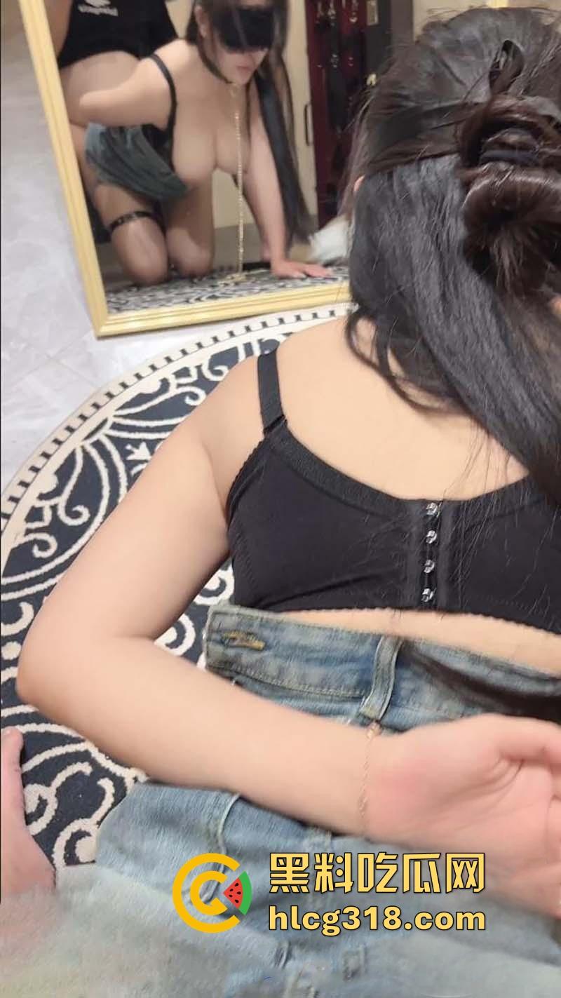 海角大神，勾引极品人妻，趁骚货⽼公不在家，上门蹂躏巨乳，无套内射狠狠的满足这骚货！-11