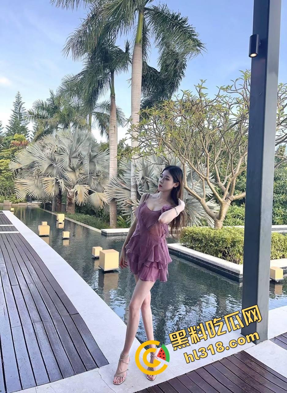 东北精神小妹带闺蜜霸凌妹子，直接让她给自己老弟口，口硬了还让处男老弟直接怼进去释放下！-4