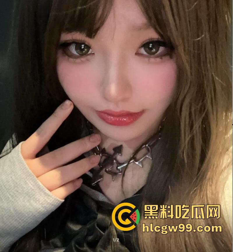 常州精神小妹【费雨心】一个月睡6个男人，做爱时让闺蜜观战，竟还强迫闺蜜睡射满精液的床遭曝光！-19