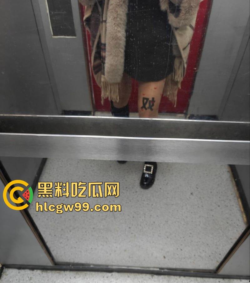 山东潍坊少妇快手网红【郑丹丹的丹】情人节约炮视频流出，姨妈期都要干，还不许炮友录像！-20