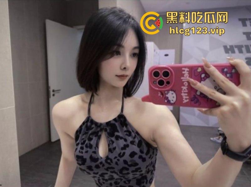 杭州健身反差女【高翊晨】学员私拍福利流出 外表可盐可甜 床上又贱又骚-3