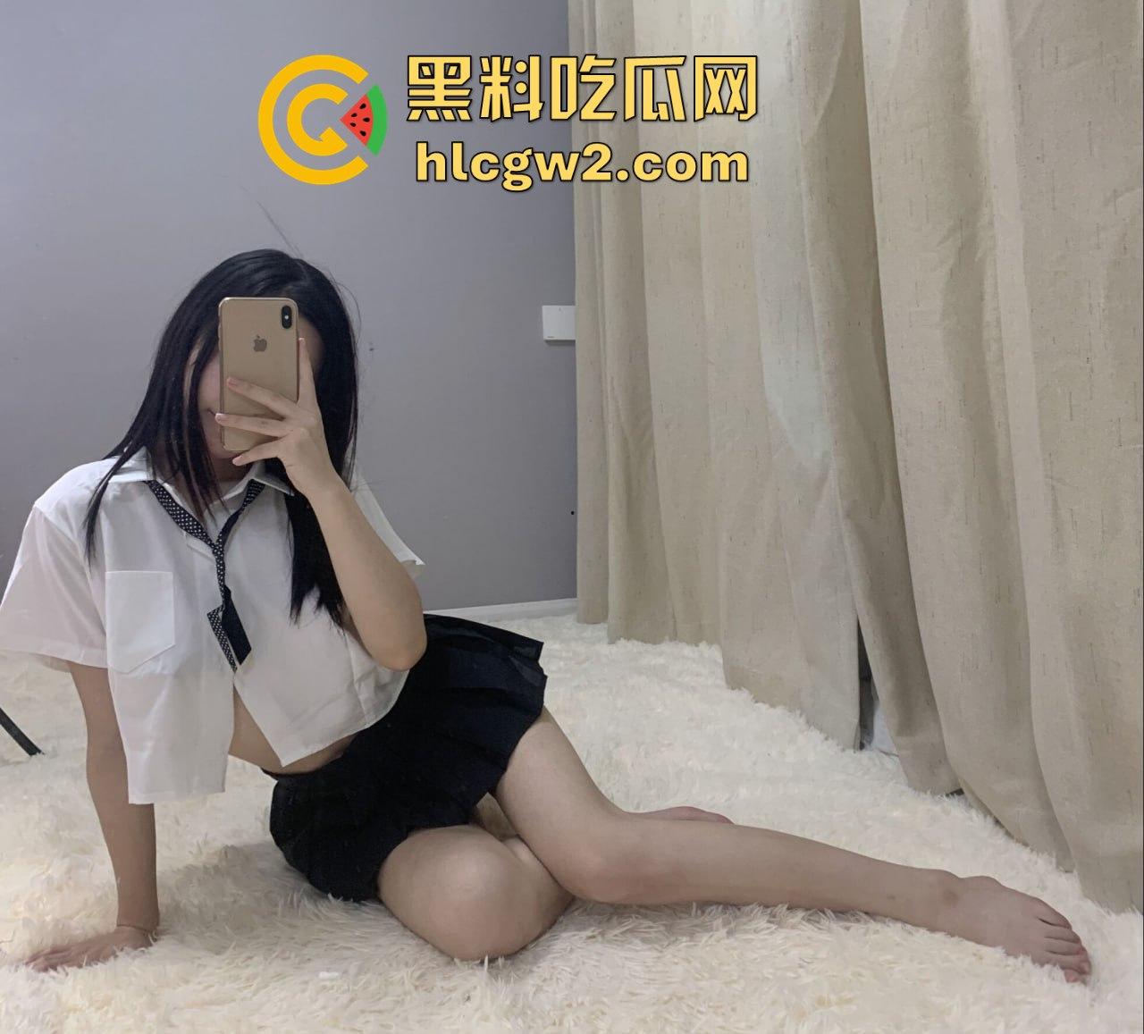 绍兴极品少妇【小妲己】骚货福利图流出 肤白貌美大长腿 炮架子上被猛操到失声！-16