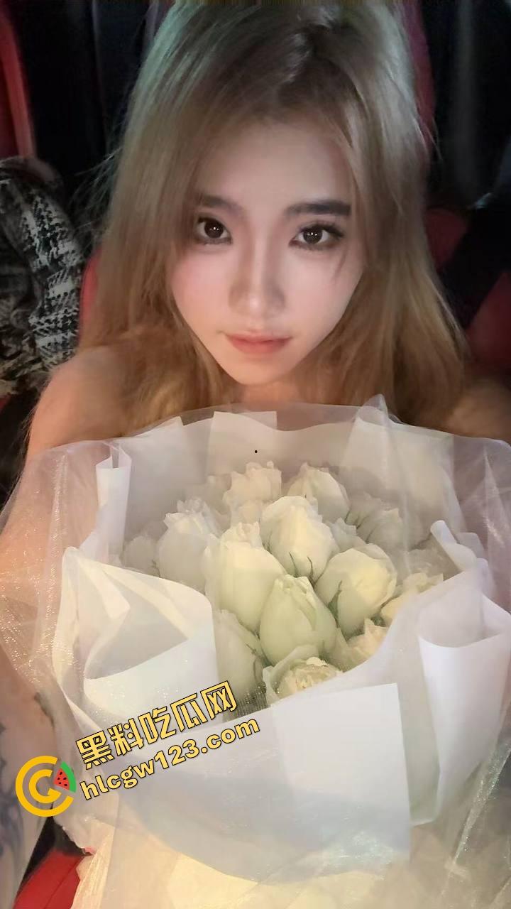 独家爆料求助贴！秒射瓜友求助刚插进去还没发力就缴械，女友骚逼太紧还是自己太废？家人们来评评理！-4