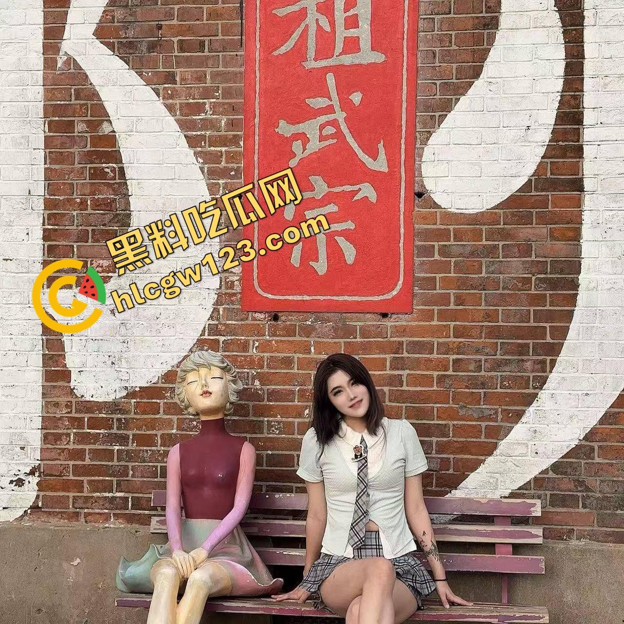 独家爆料求助贴！秒射瓜友求助刚插进去还没发力就缴械，女友骚逼太紧还是自己太废？家人们来评评理！-6