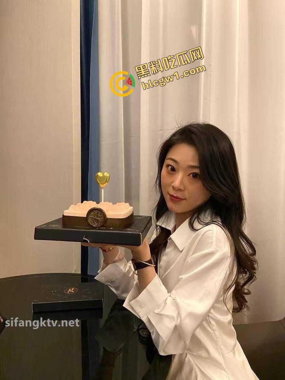 广东梅州贱货渣女『严莉婷』无缝衔接分手男友 转头约炮土豪 SM激情性爱 独家流出！-4