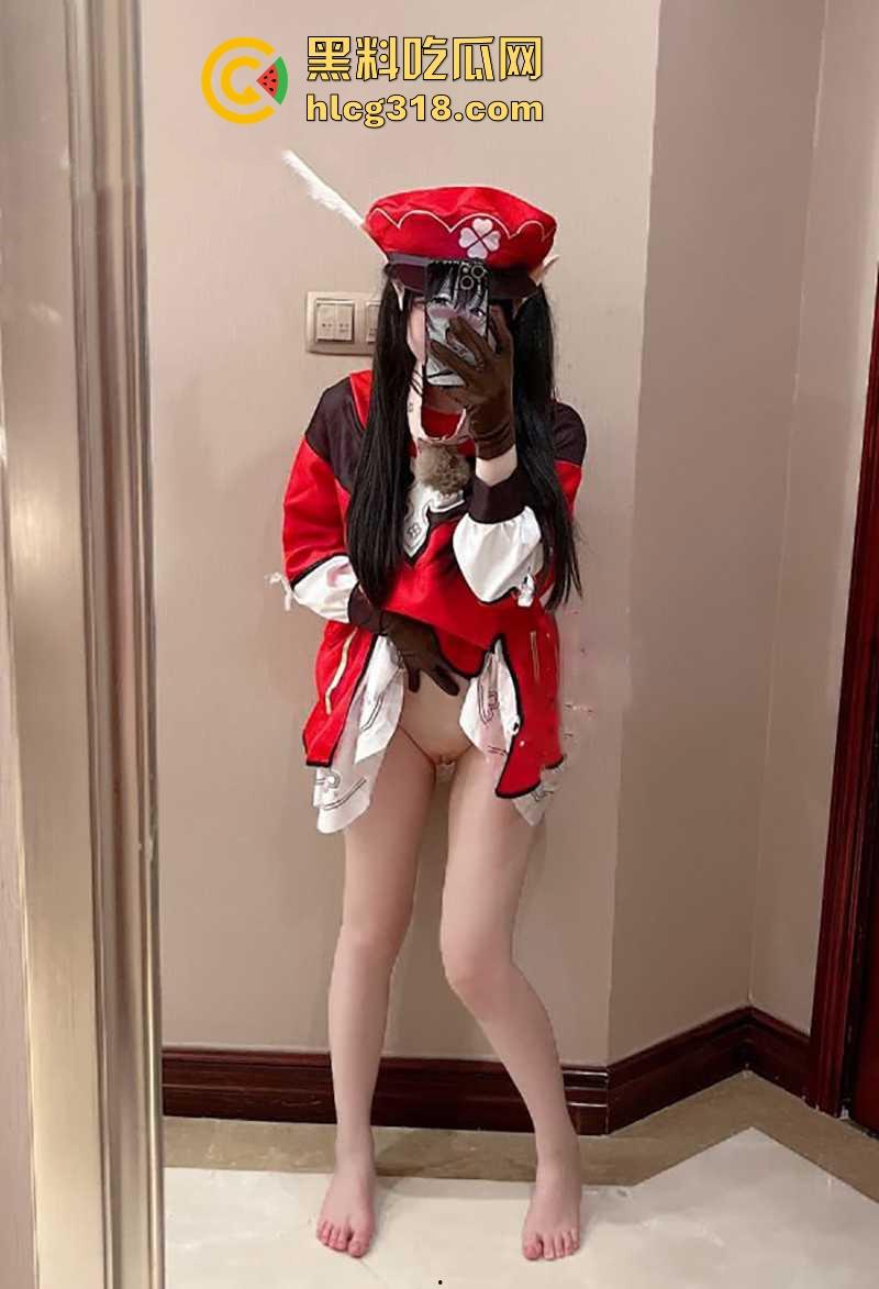 极品福利姬【兔三岁】收费福利曝光！高颜值巨乳魅魔，百变反差萝莉玩炮机上演各种花式自慰！-5