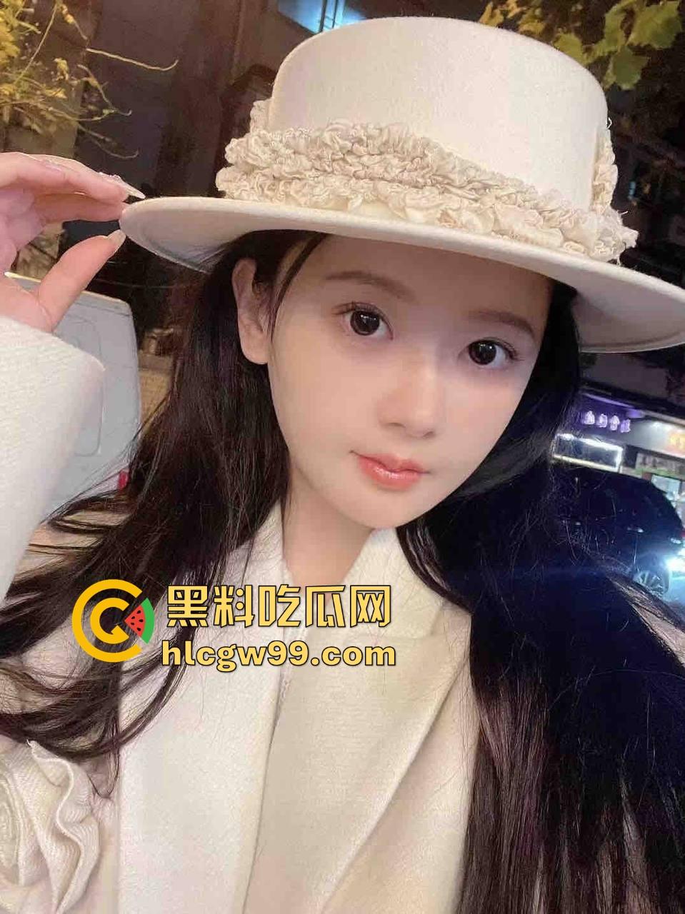 集美为流量拼了，大螃蟹塞裤裆，大钳子夹到B直接红肿，疼到跳起来嗷嗷叫还舍不得掏出来！-6