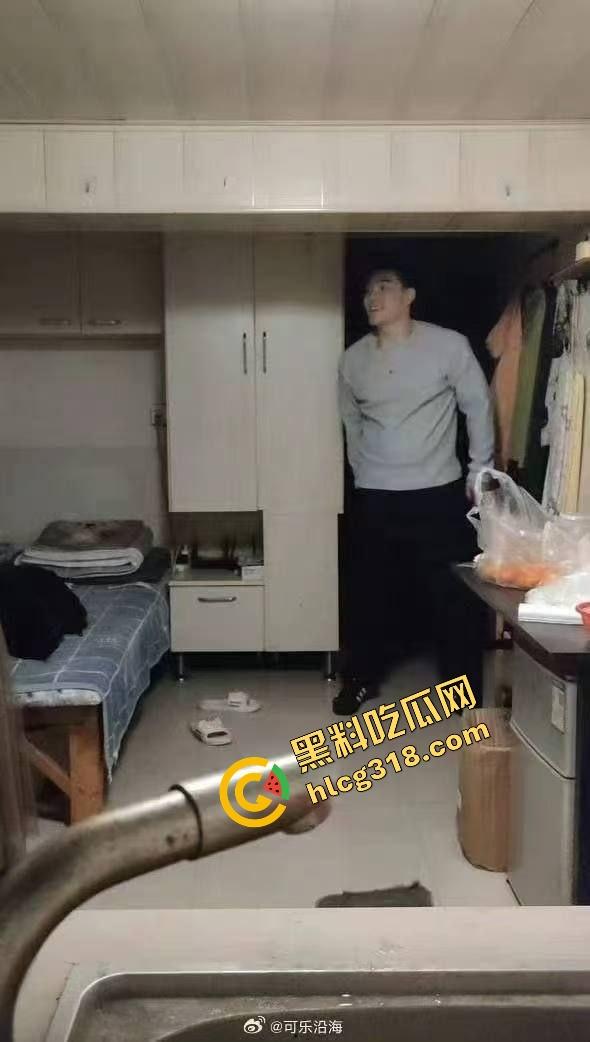 伪娘阿红逆天操作男装女扮钓直男，爆肏拍片一千部，敢约的全被玩废，号称伪娘界的终极掏蛋机！-11