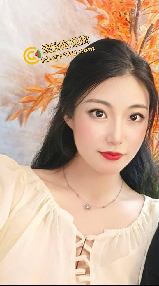 陕西西安反差人妻骚货母狗【何盈盈】酒店开房操逼至胸闷，女上位淫荡骑乘性爱泄密！独家投稿曝光流出！-4