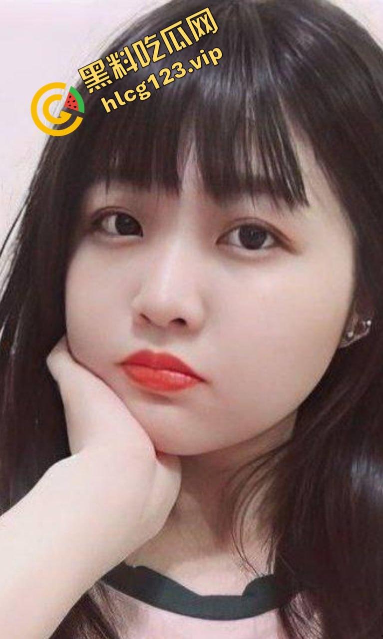 可爱脸蛋火辣身材！自拍美照撩翻全网，黑猫粉鲍肥臀高清大片流出！-4