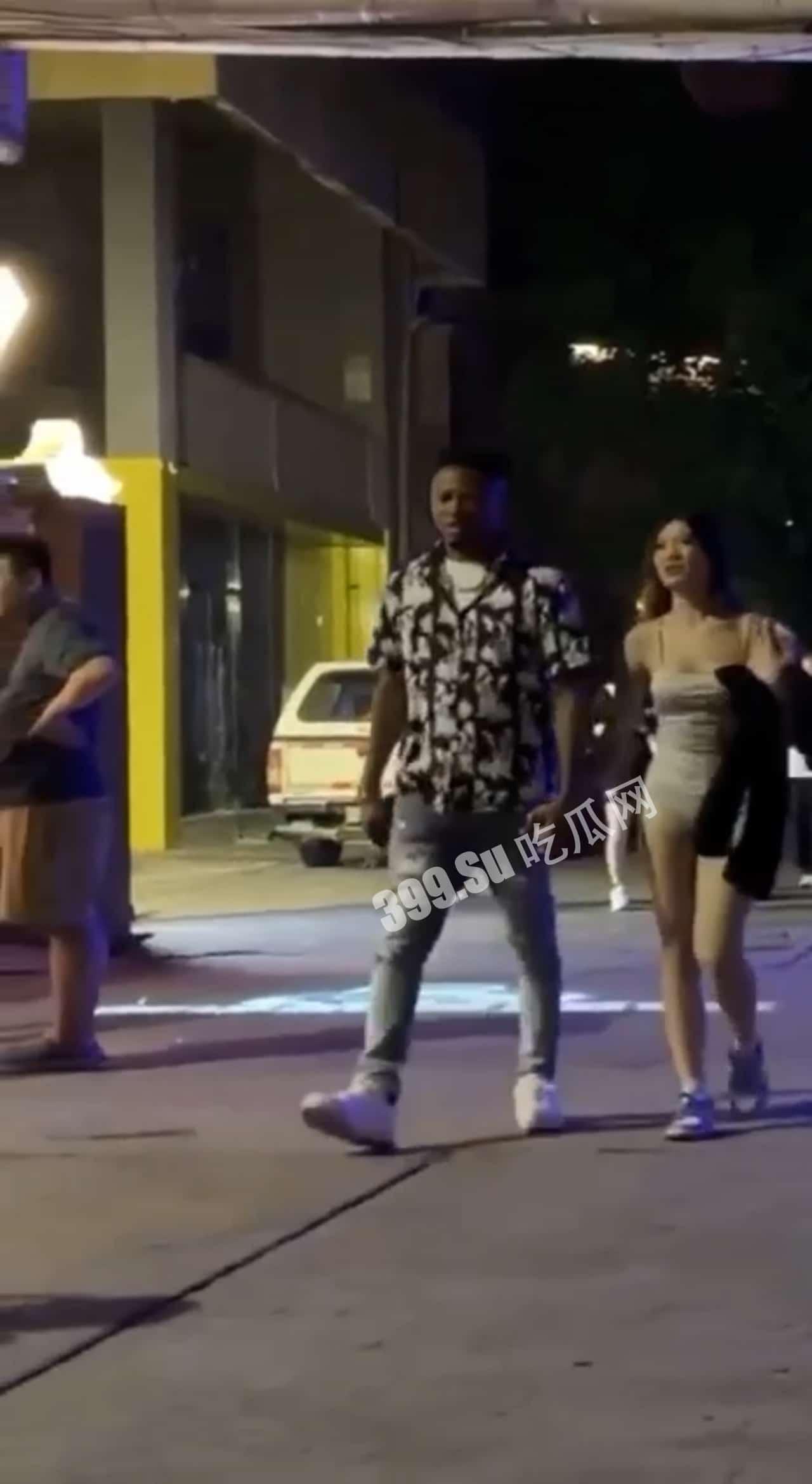 #媚黑 婊合集  瓜友们认清脸 答应别接到盘  不然小编会伤心的 ok？-1