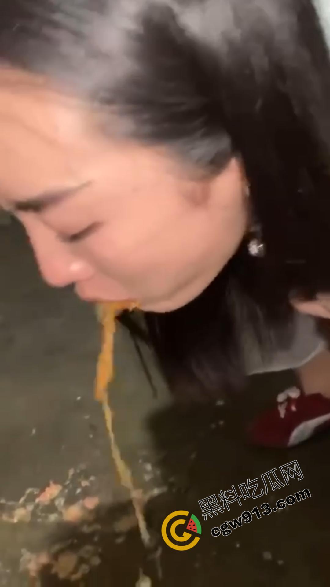 山西大同快手网红【安仁】吃屎直播：恶心至极，流量至上，恶心行为震惊万千网友-9