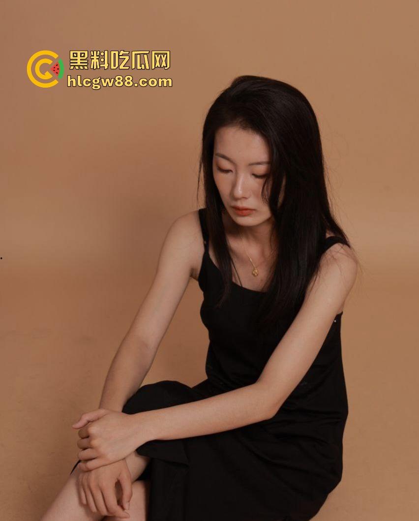 富二代真实约炮 25岁气质舞蹈老师【颜敏敏】颜值高叫床声好听 生活照对比真的太反差了!-5