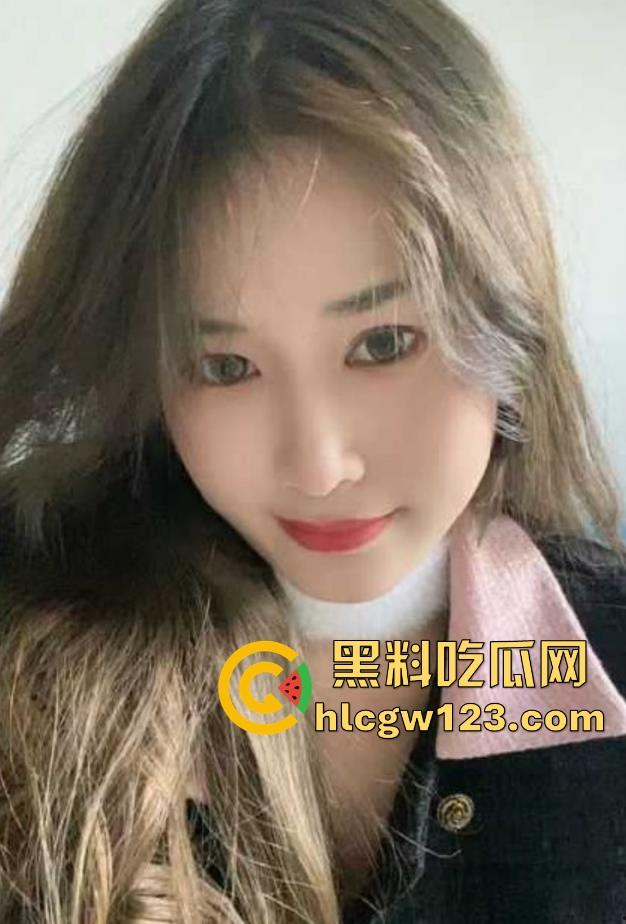 海角大神漂亮表姐 与极品表姐乱伦性爱 猛烈抽插白浆四溢 诱人玉足狂擦粗茎!-3