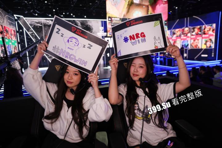 美国加州韩国留学生电竞女神【JessicaKim】早期在 OF 发布的视频被网民扒出大胸细腰抠穴极尽诱惑-1