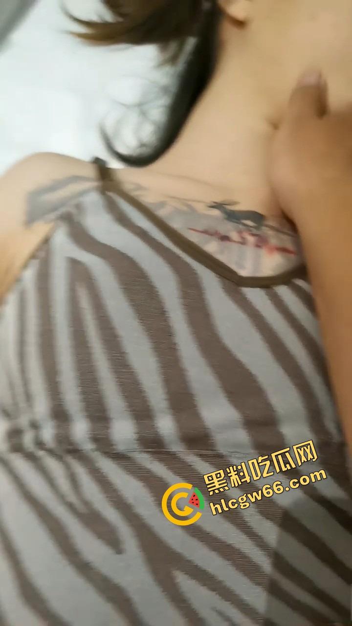 广西南宁英语补习班【周晓玲】老师被约饭灌药迷奸全套，刮毛嫩洞淋尿滴蜡颜射狂操-3