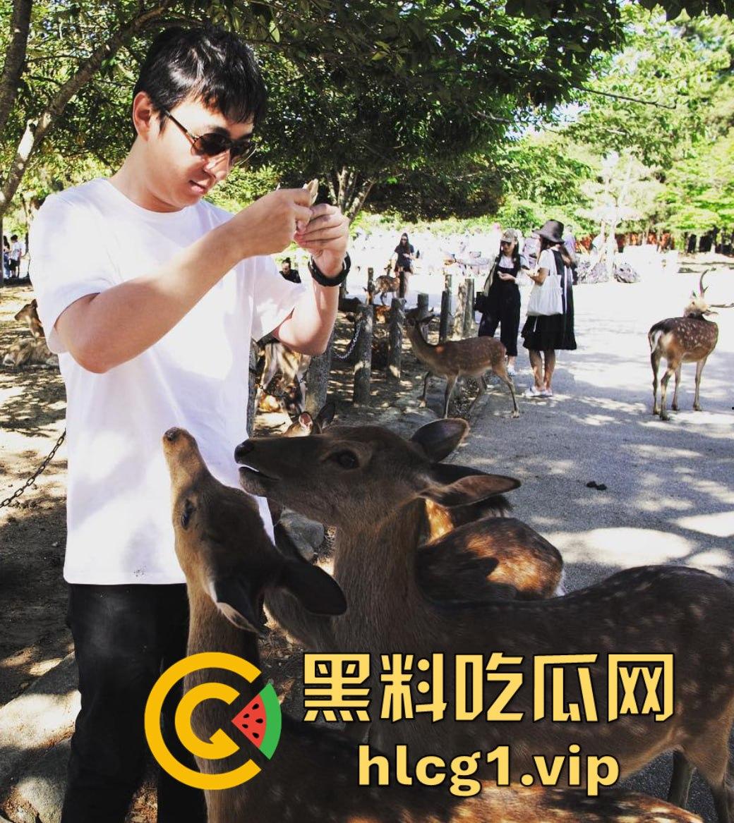 黄一鸣vs王思聪，流量密码再爆发！假瓜满天飞，王思聪直言黄一鸣不配‘思聪严选’！-17