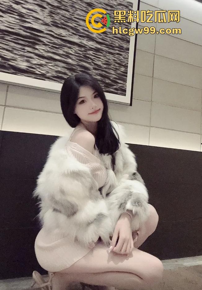 舔狗的梦炮友的床，抖音骚婊『绵绵小蛋糕』绿了兄弟，自己在床上被人操得高潮不断爽的翻白眼！独家曝光！-9