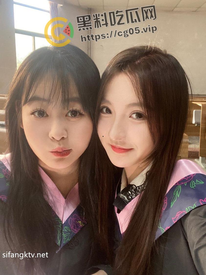 西南大学校花【穆诗蔓】黑丝开档 淫水乱流 qq开直播卖骚约富哥 私密视频流出-5