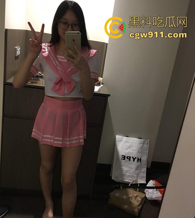 江苏音乐学院20岁学生妹约炮视频流出,可爱清纯萝莉化身jk制服母狗,露脸口交捆绑调教,女上骑乘无套猛操颜射!-1