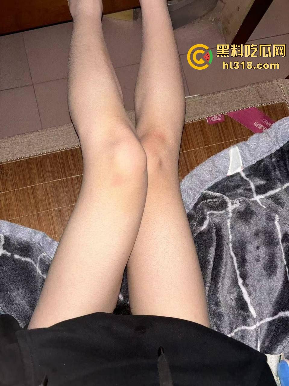 泉州职业学院乖巧学妹【陈爱婷】网调视频被渣男外泄 ,逼脸同框高清自拍,纯情少女沦为黄网贴吧红人!-5