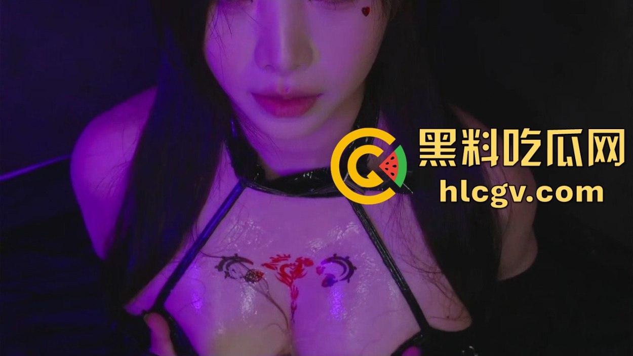 万圣节韩国ASMR女神大战欧美胸巫！究竟谁能让你射爆？口技vs摩擦让你耳朵怀孕，带耳机好好放松！-1