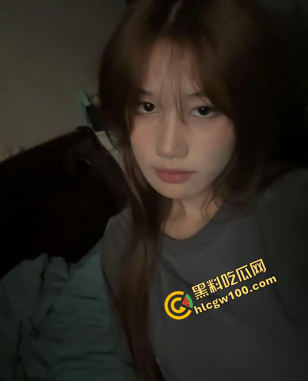 云南文化艺术职业反差飒姐【姚雅雯】甜御少女秒变母狗炮架,男友家后入爆操骚逼!独家曝光流出!-1