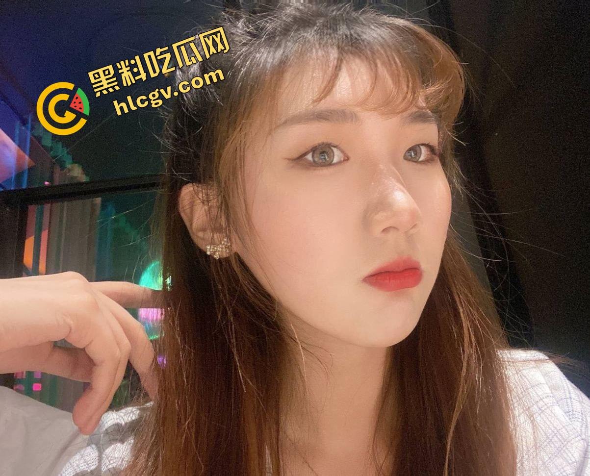 贵州遵义医科大学反差女大『唐艳梅』脸长得骚床上更骚 校外约炮单男赚钱 独家曝光流出！-2